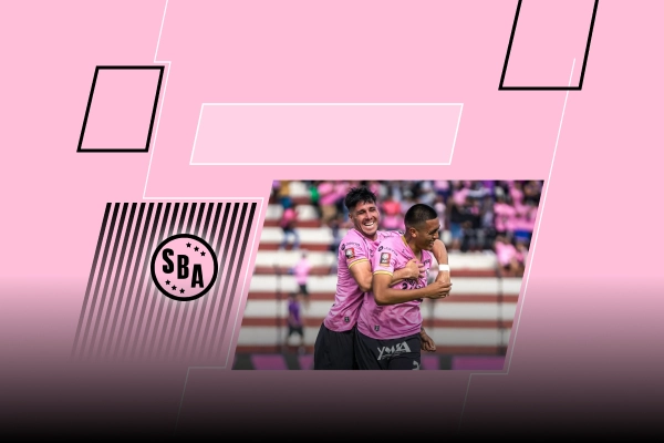 jugador de sport boys celebra un gol